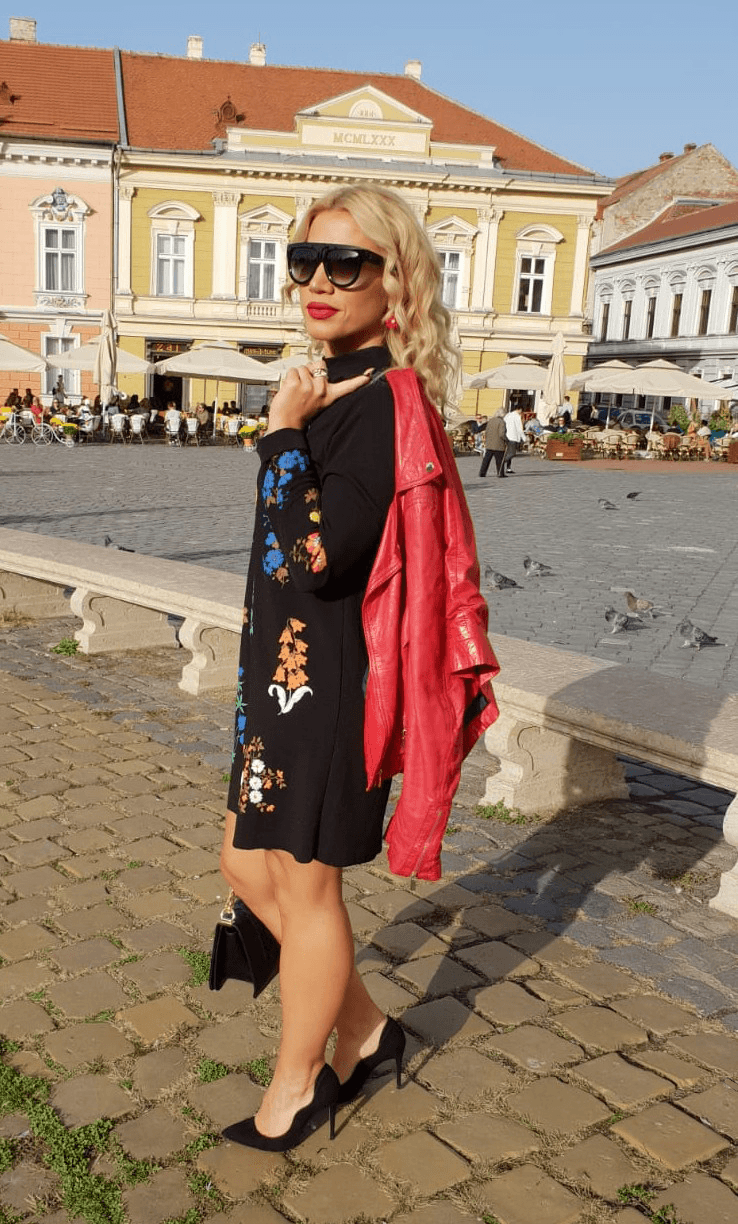 Rochie neagra de zi Dya