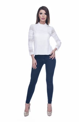 Bluza alba crosetata 5