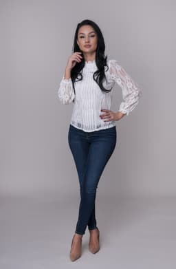 Bluza dama eleganta din dantela alba 3