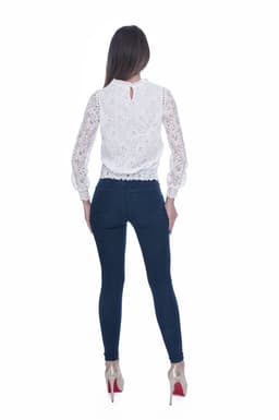 Bluza eleganta dantela alba 4
