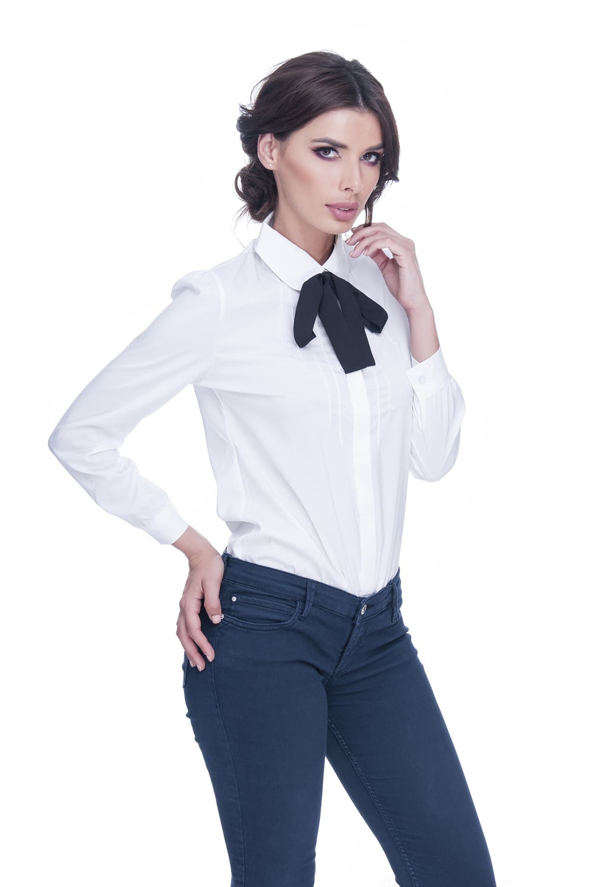 Camasa alba cu funda neagra