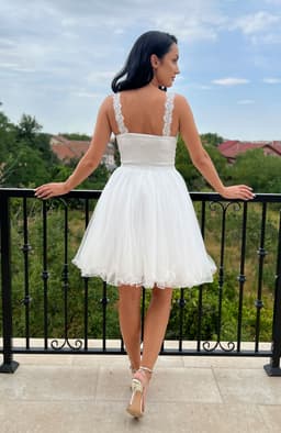 Rochie alba de cununie cu dantela si tull 5