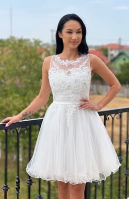 Rochie alba de cununie cu dantela si tull 3