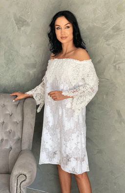 Rochie alba de vara cu umerii goi 3