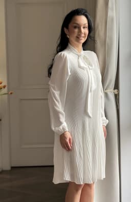 Rochie alba midi plisata vaporoasa 4