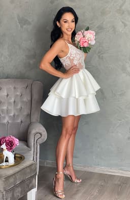 Rochie baby doll alba cu bretele 4