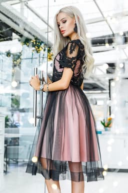 Rochie baby doll eleganta cu dantela neagra 4