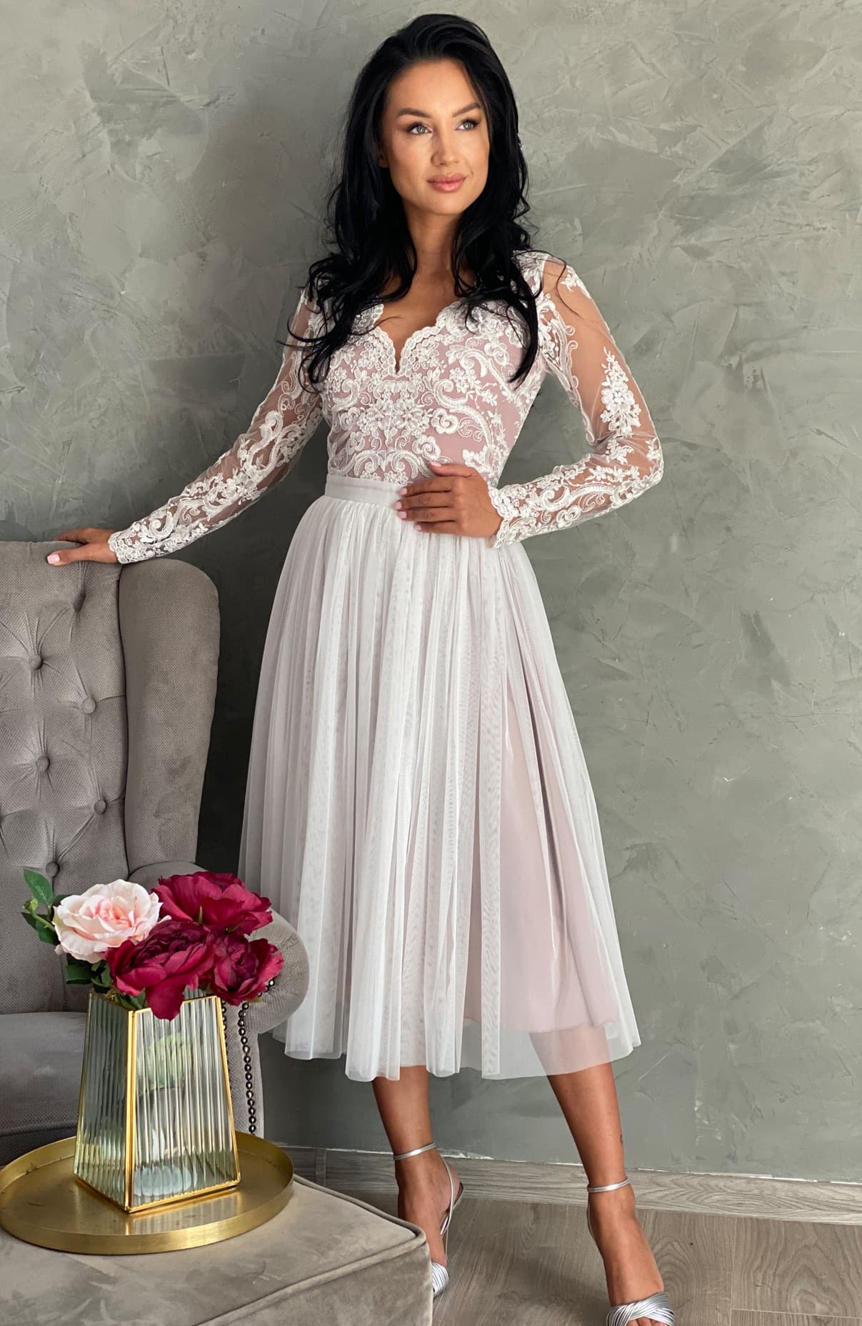 Rochie cununie civila alba midi cu dantela si tul