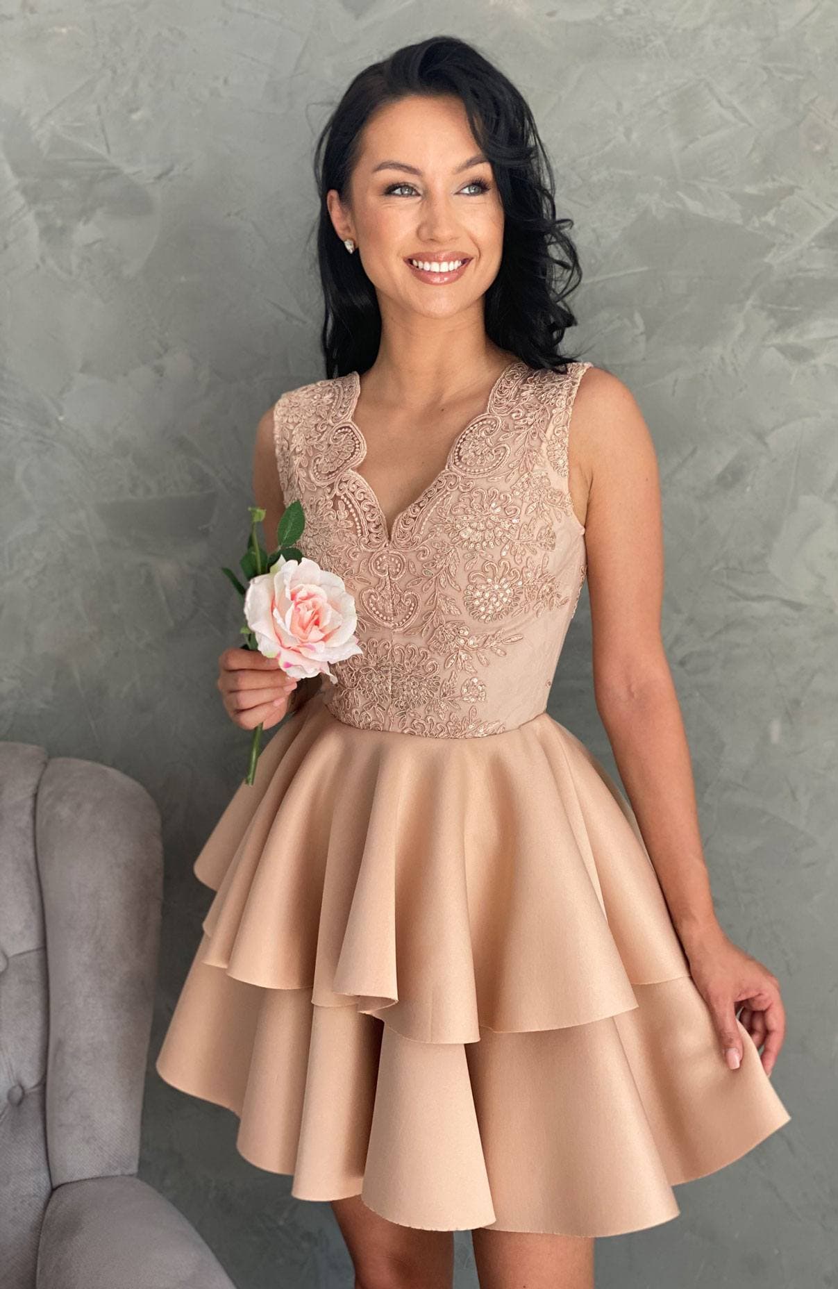 Rochie de ocazie bej cu dantela