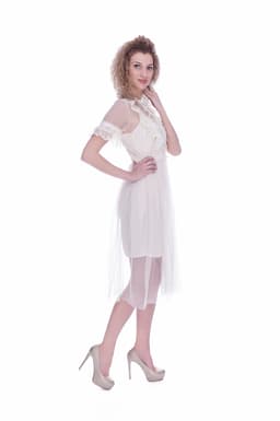 Rochie de ocazie crem cu maneca scurta si camee 4