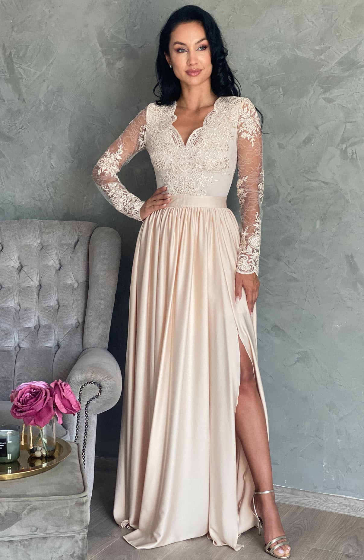 Rochie de ocazie cu dantela lunga crem