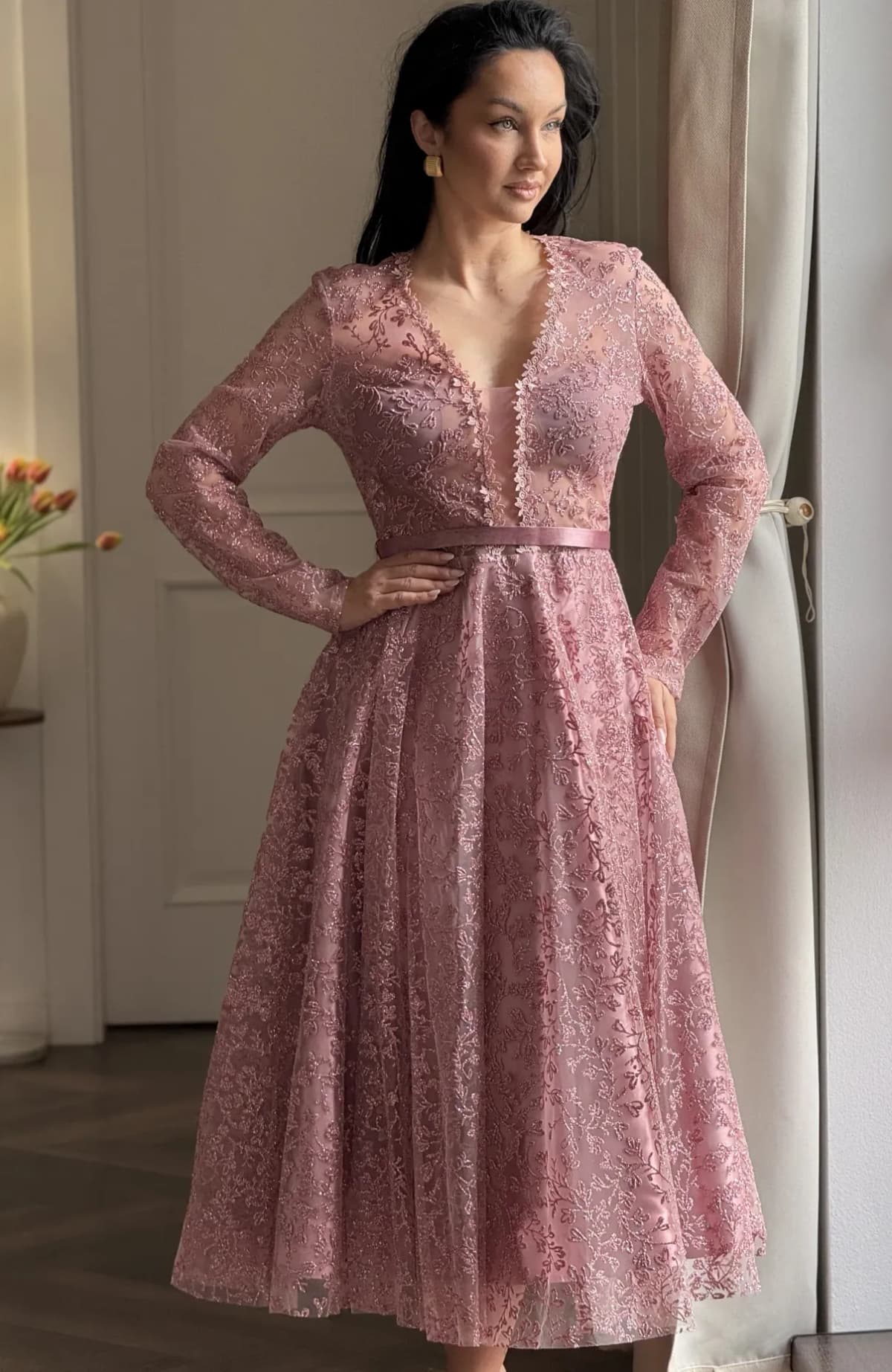 Rochie de ocazie din dantela roz midi