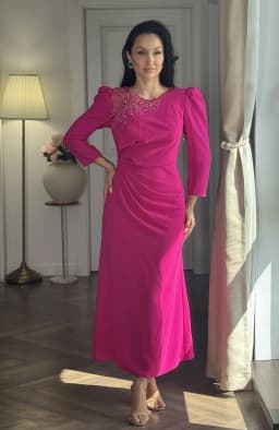 Rochie de ocazie fucsia cu aplicatii 5