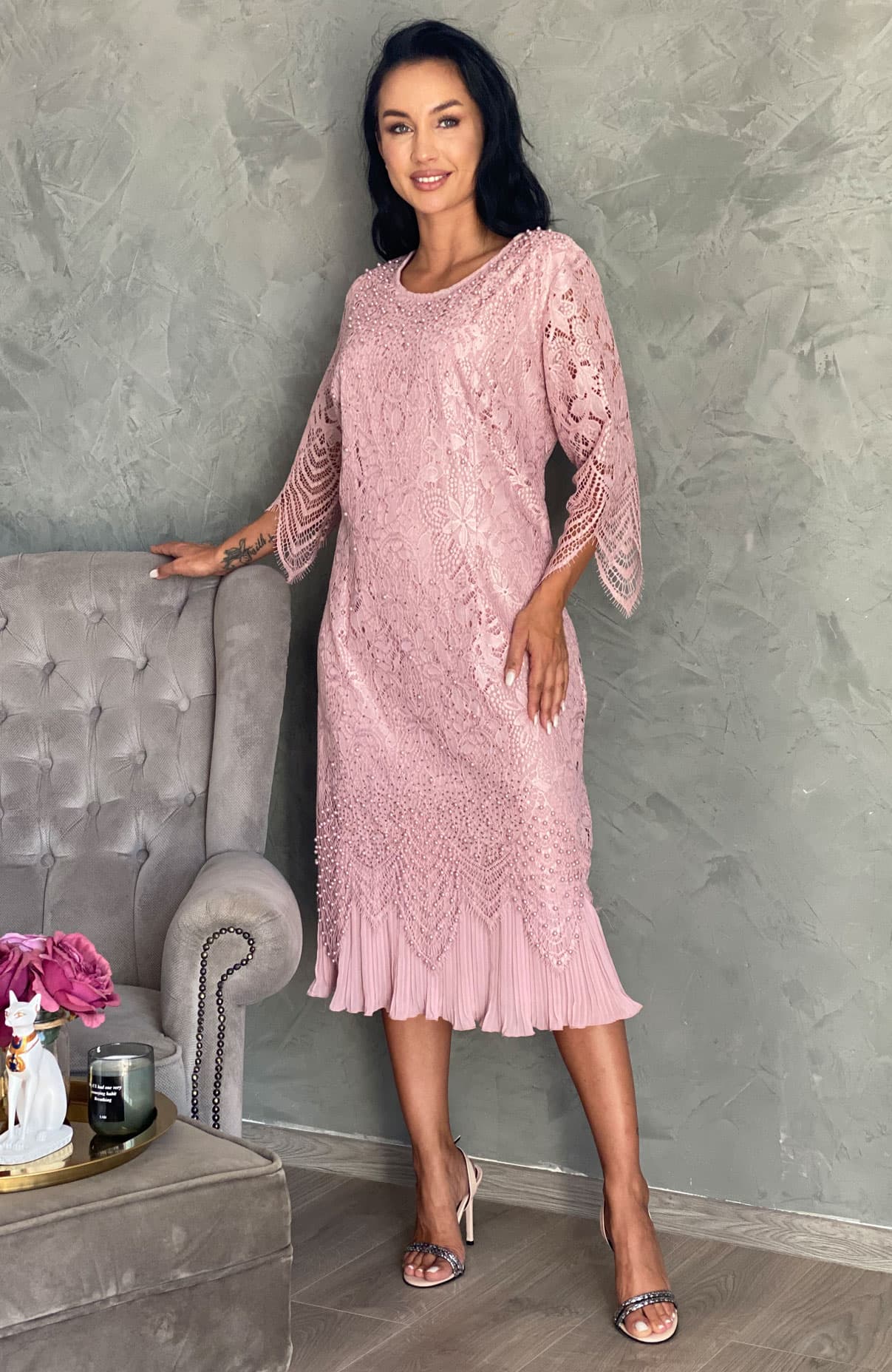 Rochie de ocazie midi cu aplicatii