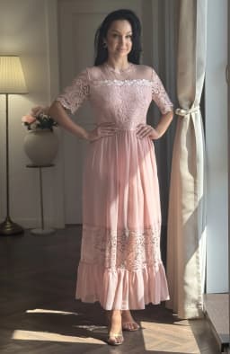 Rochie de ocazie roz cu dantela si voal 4