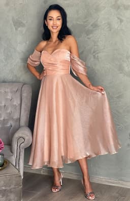 Rochie de ocazie vaporoasa cu umerii goi 3