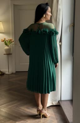 Rochie de ocazie verde plisata cu aplicatii pietre 5