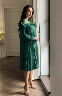 Rochie de ocazie verde plisata cu aplicatii pietre 7