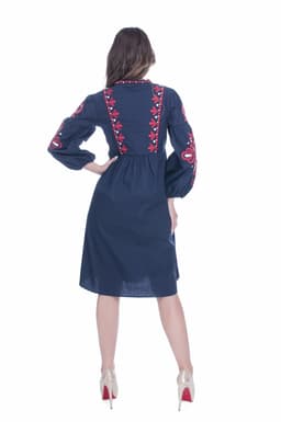 Rochie de zi cu broderie 5