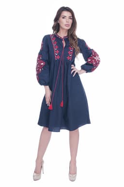 Rochie de zi cu broderie 4