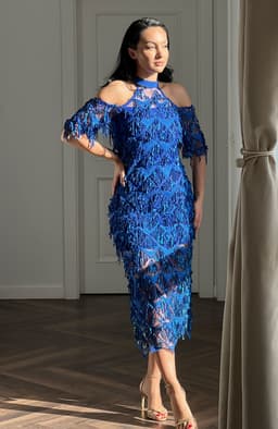 Rochie din paiete midi cu umerii goi bleu 5