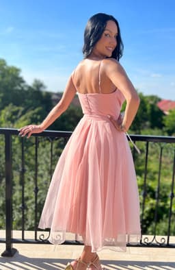 Rochie eleganta roz midi din tull 4