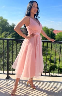 Rochie eleganta roz midi din tull 5