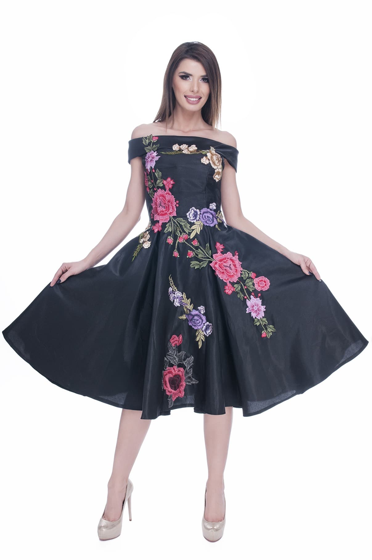 Rochie midi in clos