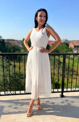 Rochie plisata alba cu guler rotund 2