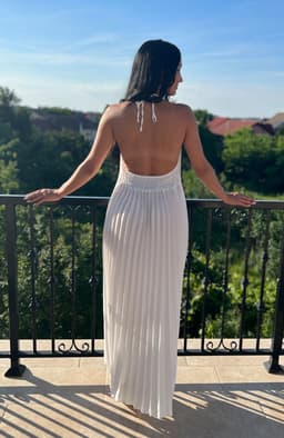 Rochie plisata alba cu spatele gol 7