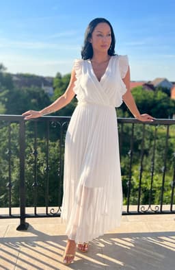 Rochie plisata alba cu volane 1