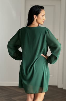 Rochie plisata eleganta cu lant auriu 3