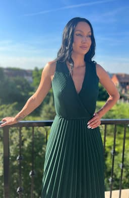 Rochie plisata eleganta fara maneci 3