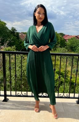 Rochie plisata lunga verde cu maneci 7