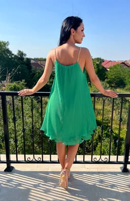 Rochie plisata verde cu lant auriu 5