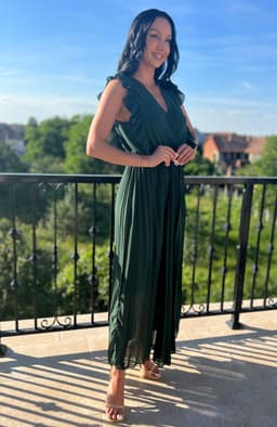 Rochie plisata verde cu volane 4