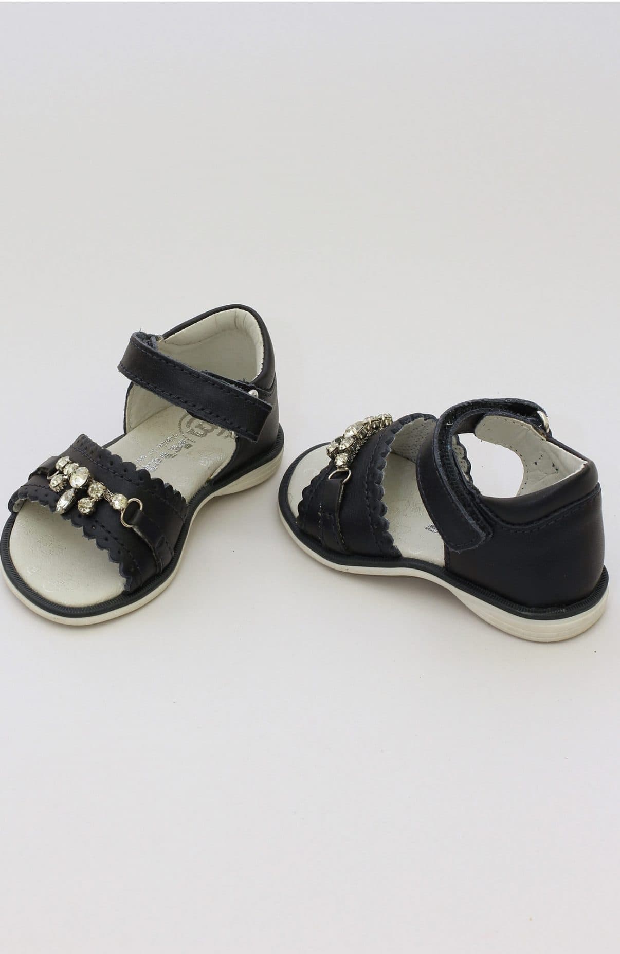 Sandale fete negre cu aplicatii pietre