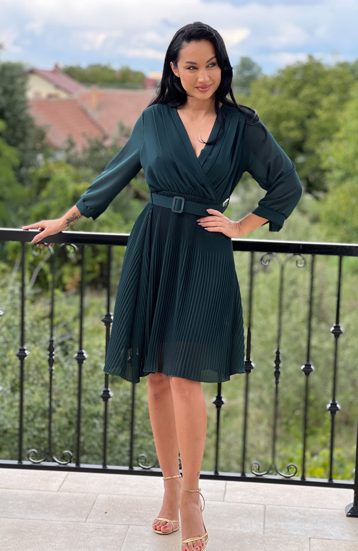 Rochie plisata midi cu curea