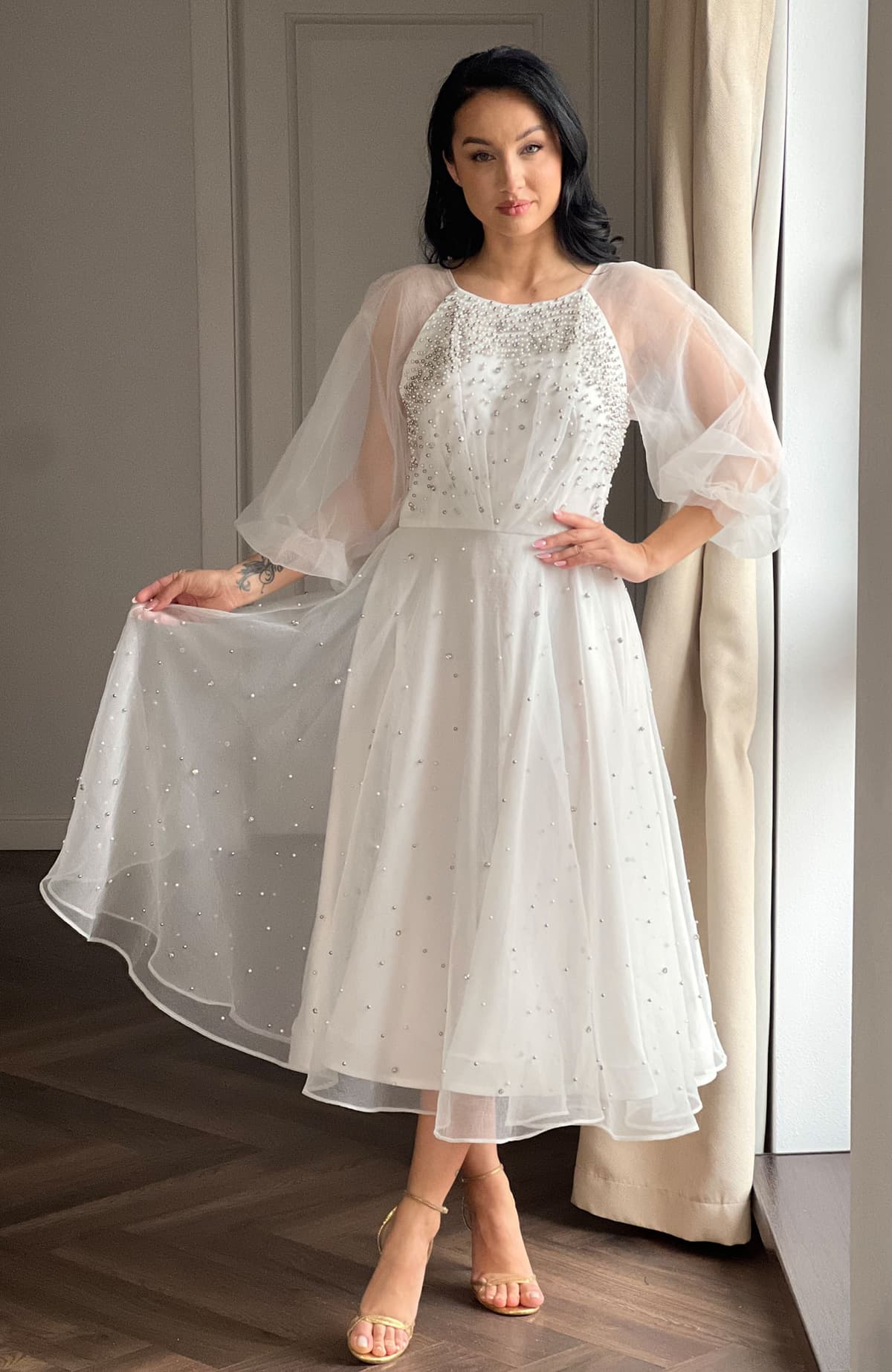 Rochie cununie civila alba cu aplicatii pietre